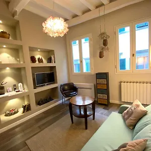 https://dandelion-flat.it-tuscanyhotel.com